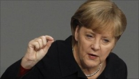 Merkel pushes euro fiscal union